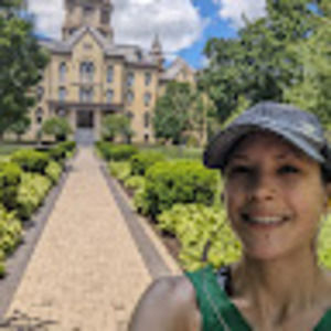 Meet your Posher, Laura